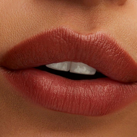 MAC Can't Dull My Shine Lustreglass Lipstick - Picture 4 of 9